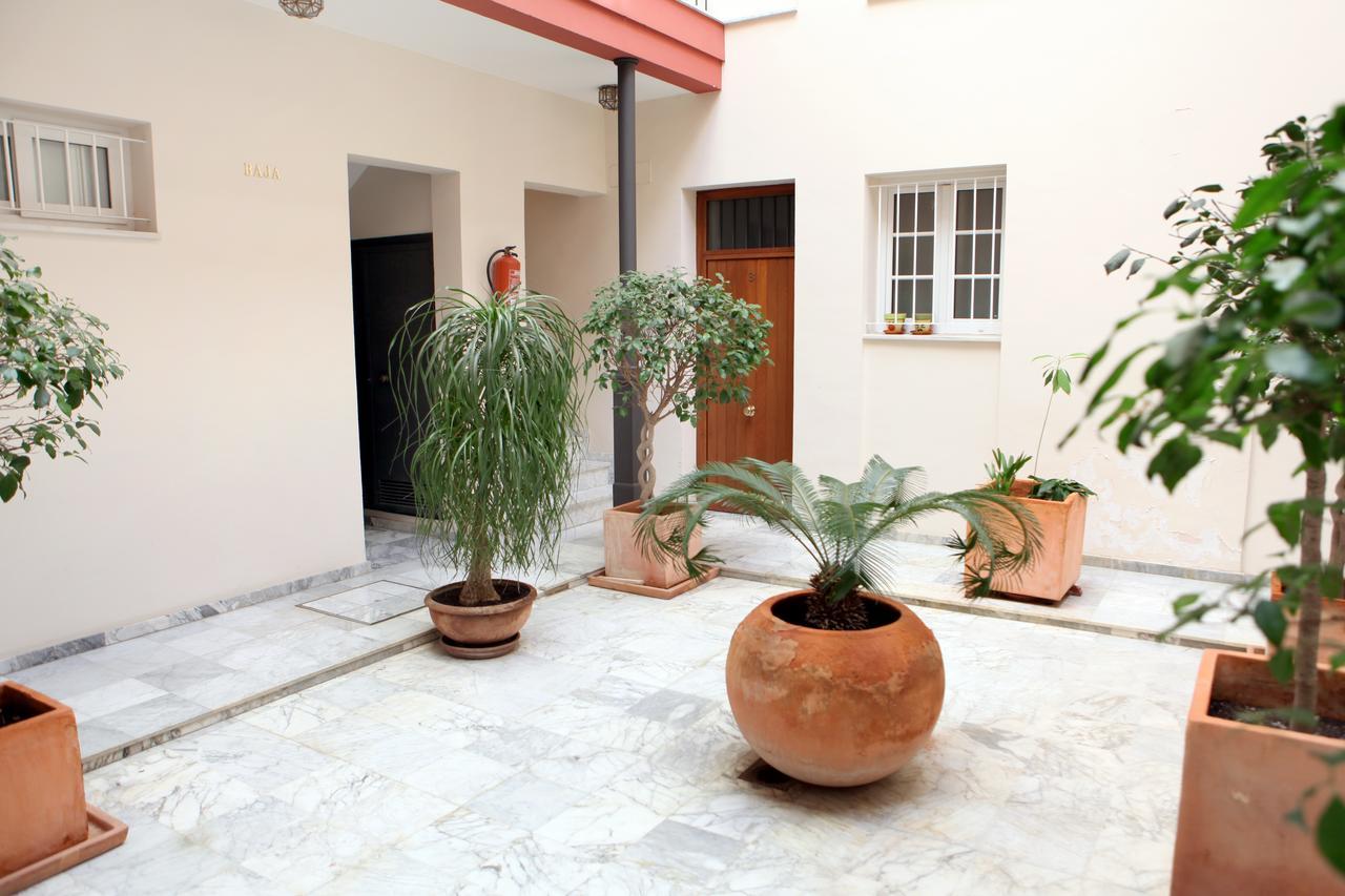 Apartmán Duplex Karivu Gavídia Sevilla Exteriér fotografie